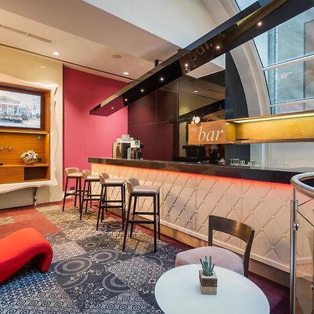 Ikonik Parlament Hotel Будапеща Екстериор снимка